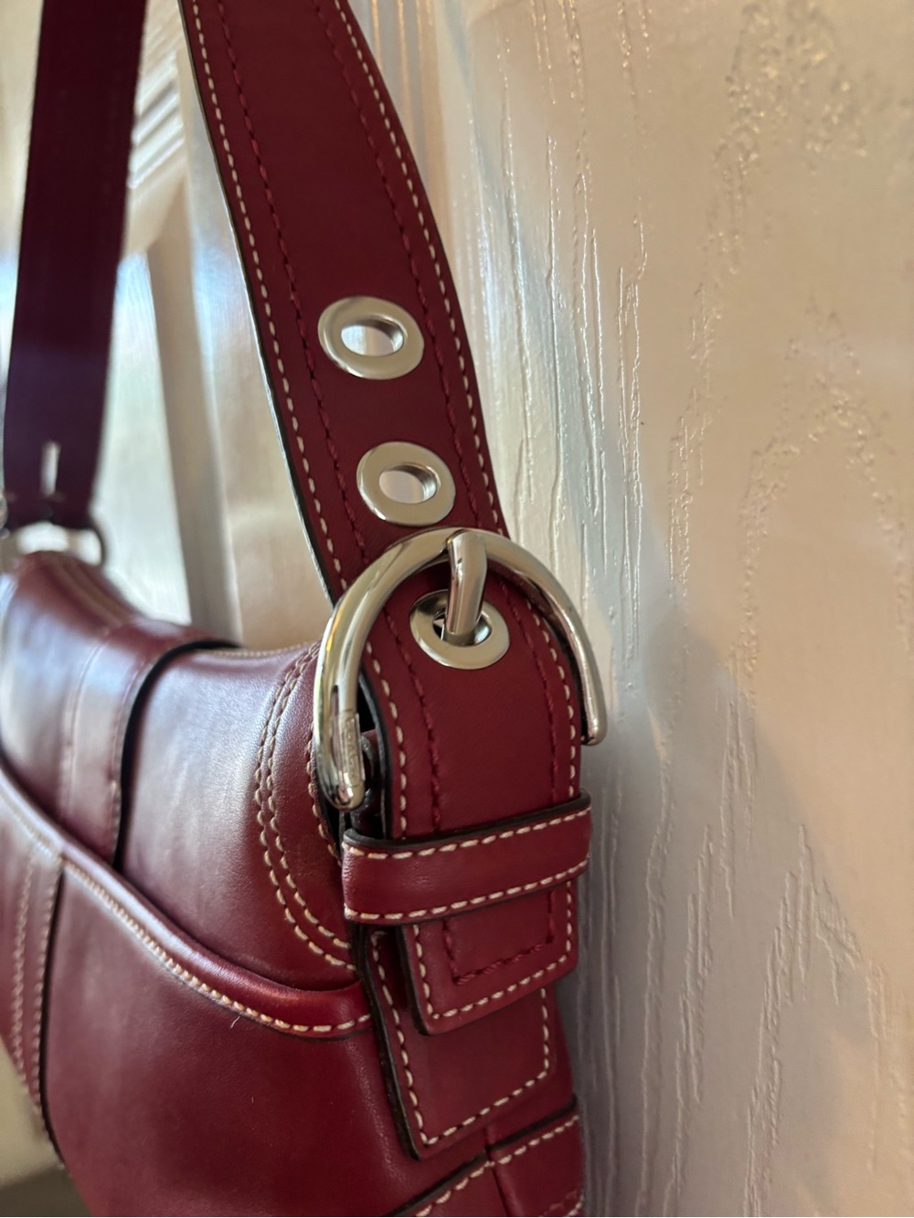 Coach Soho Signature Buckle Flap Shoulder Bag Purse Red Leather Y2K F10909 - Picture 9 of 14
